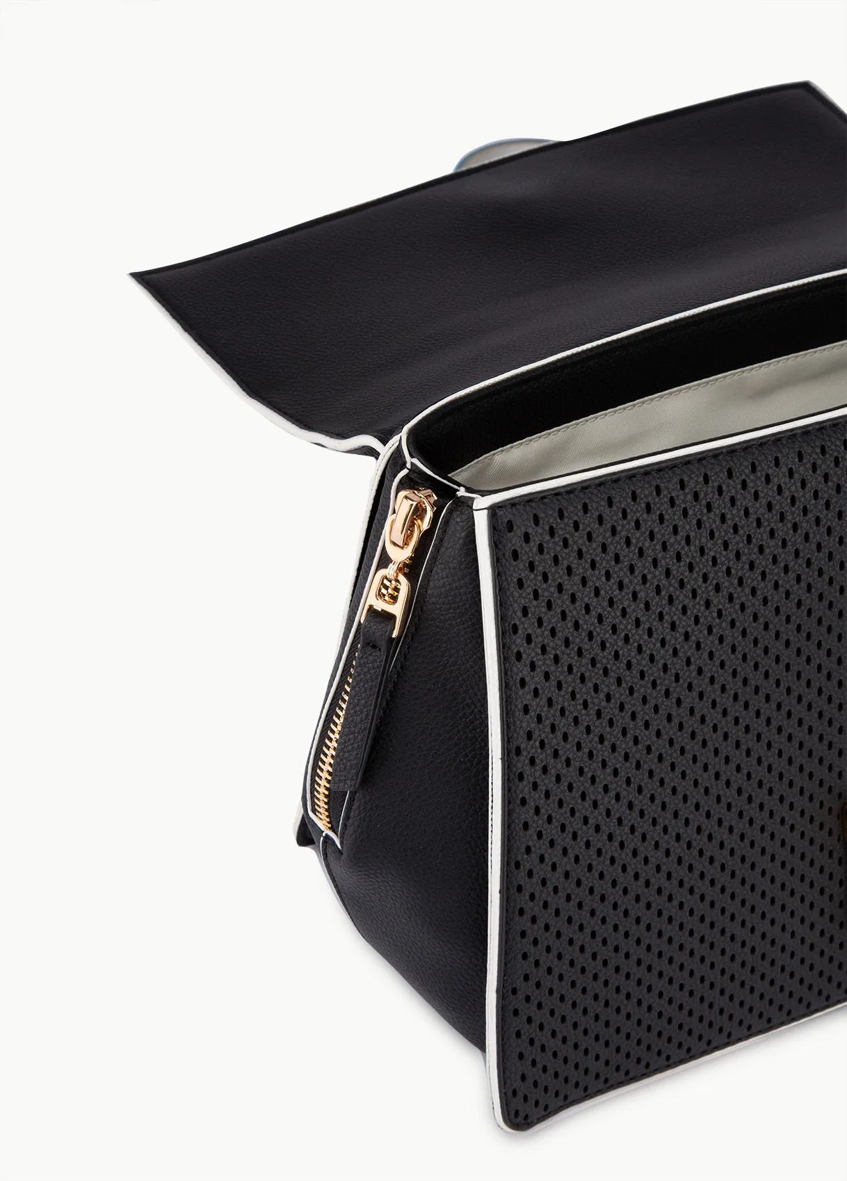 Borsa a mano traforata