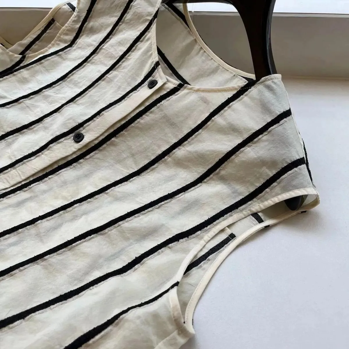 Camicia gilet di media lunghezza senza maniche a righe verticali in lino Donna Estate Novità Top Moda