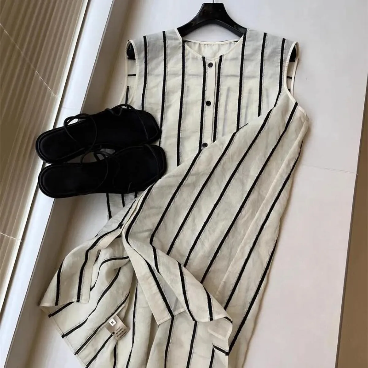 Camicia gilet di media lunghezza senza maniche a righe verticali in lino Donna Estate Novità Top Moda