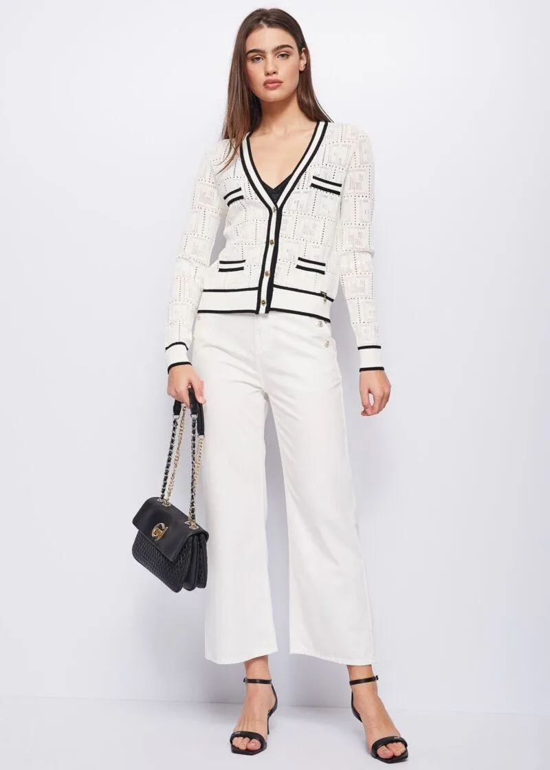 Cardigan con lettering GJ