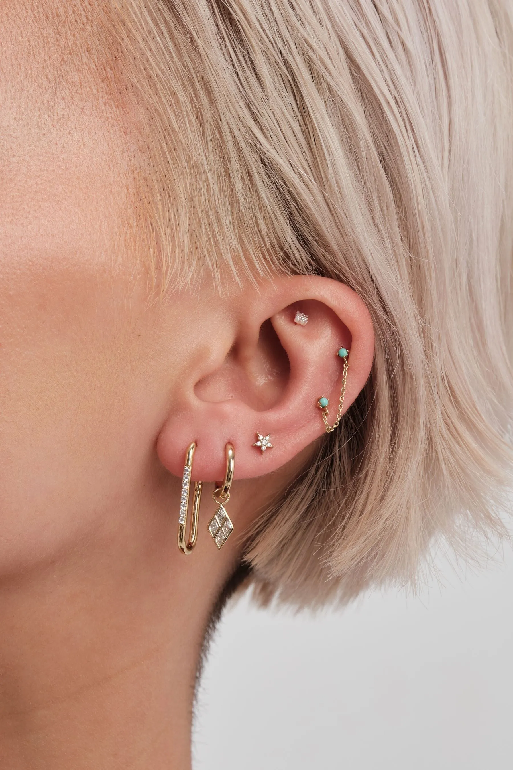 Inicio - Orecchini a cerchio ovali con zirconia cubica