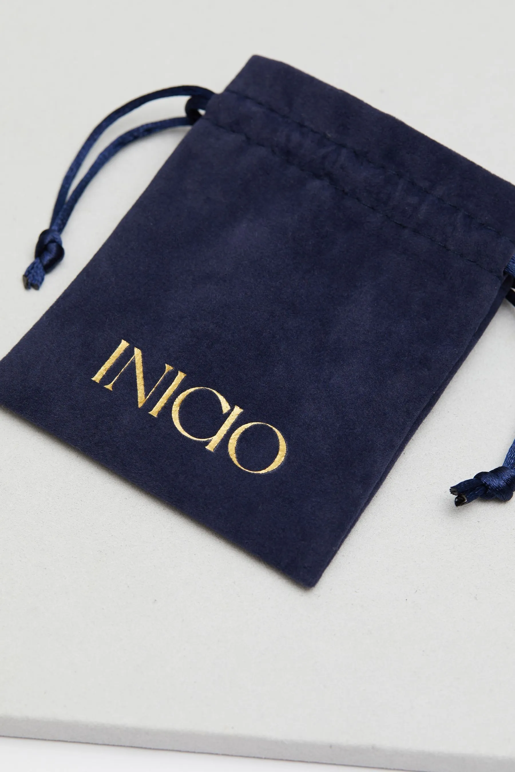 Inicio - Orecchini a cerchio ovali con zirconia cubica