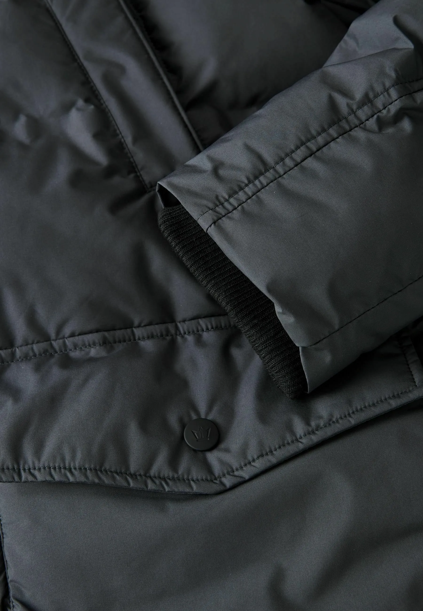 LONG SHOWER RESISTANT PUFFER - Parka