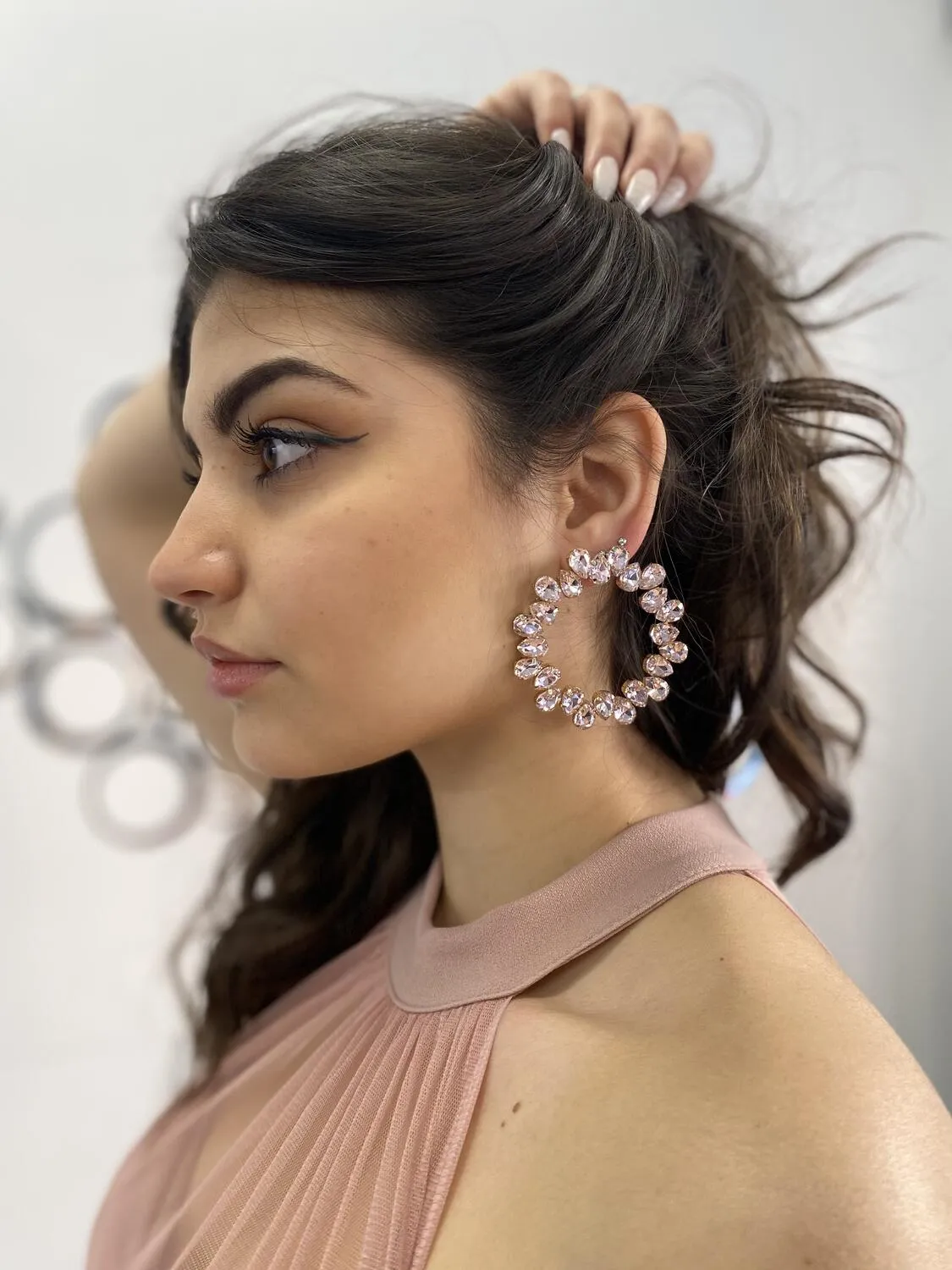 Orecchini in metallo, vetro e strass
