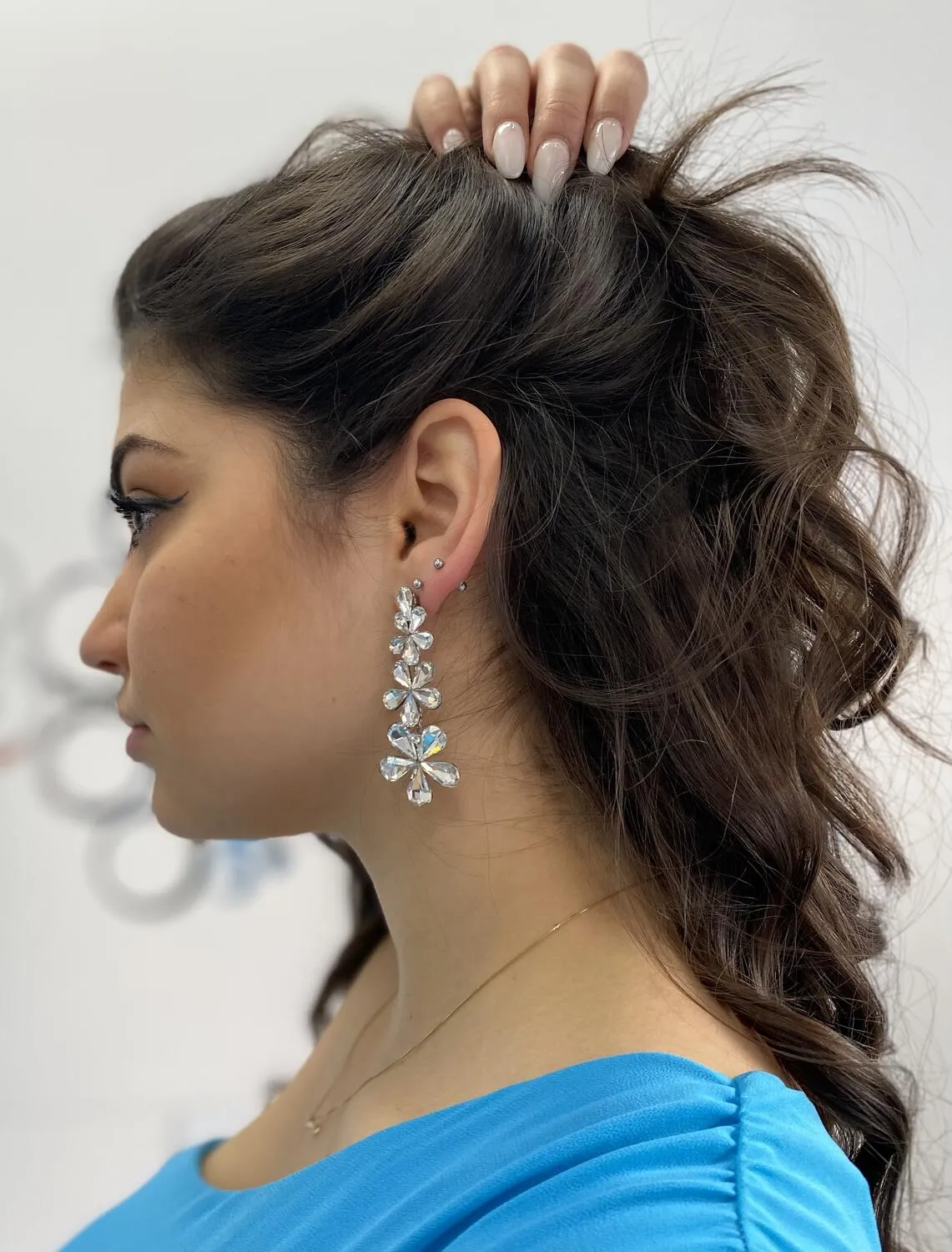 Orecchini in metallo, vetro e strass