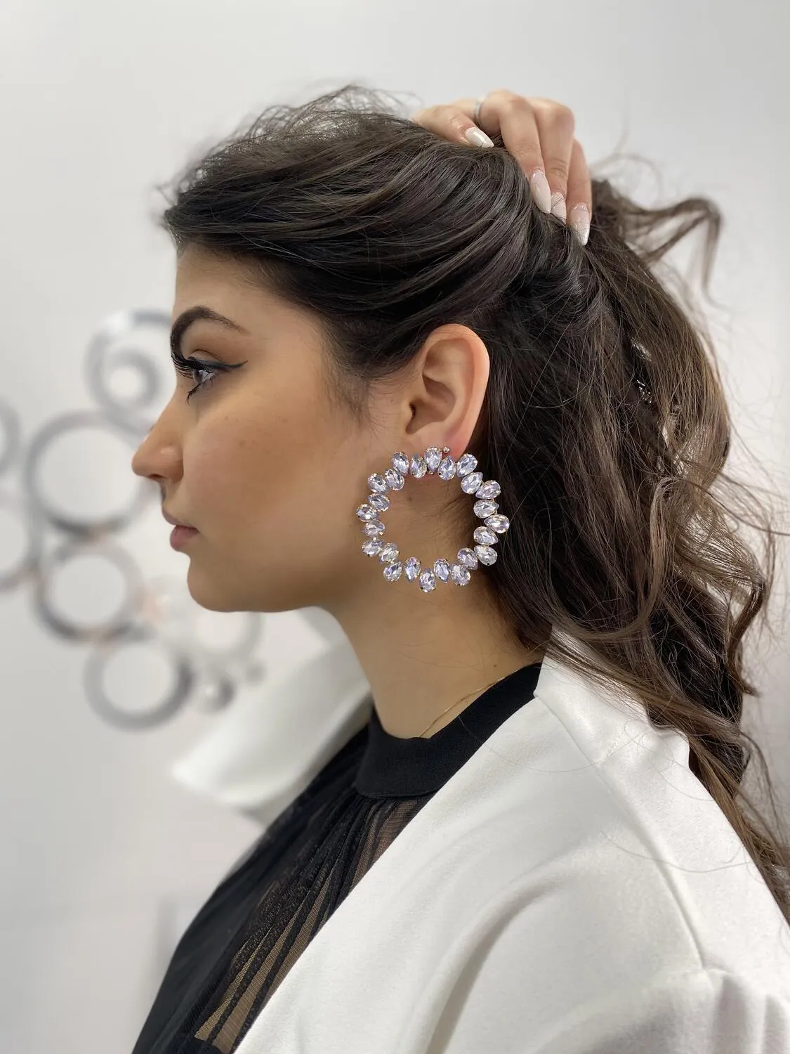 Orecchini in metallo, vetro e strass