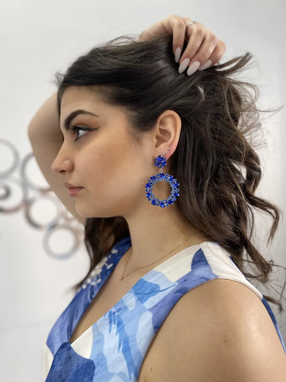 Orecchini in metallo, vetro e strass