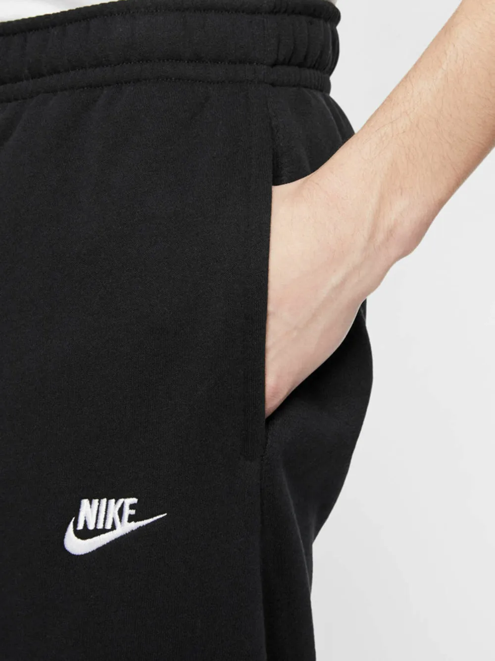 Pantalone Nike da uomo in felpa modello jogger basic Art:BV2737-010 nero