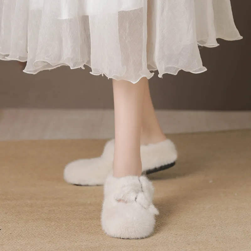 Pantofole da donna minimaliste in morbida pelliccia invernale