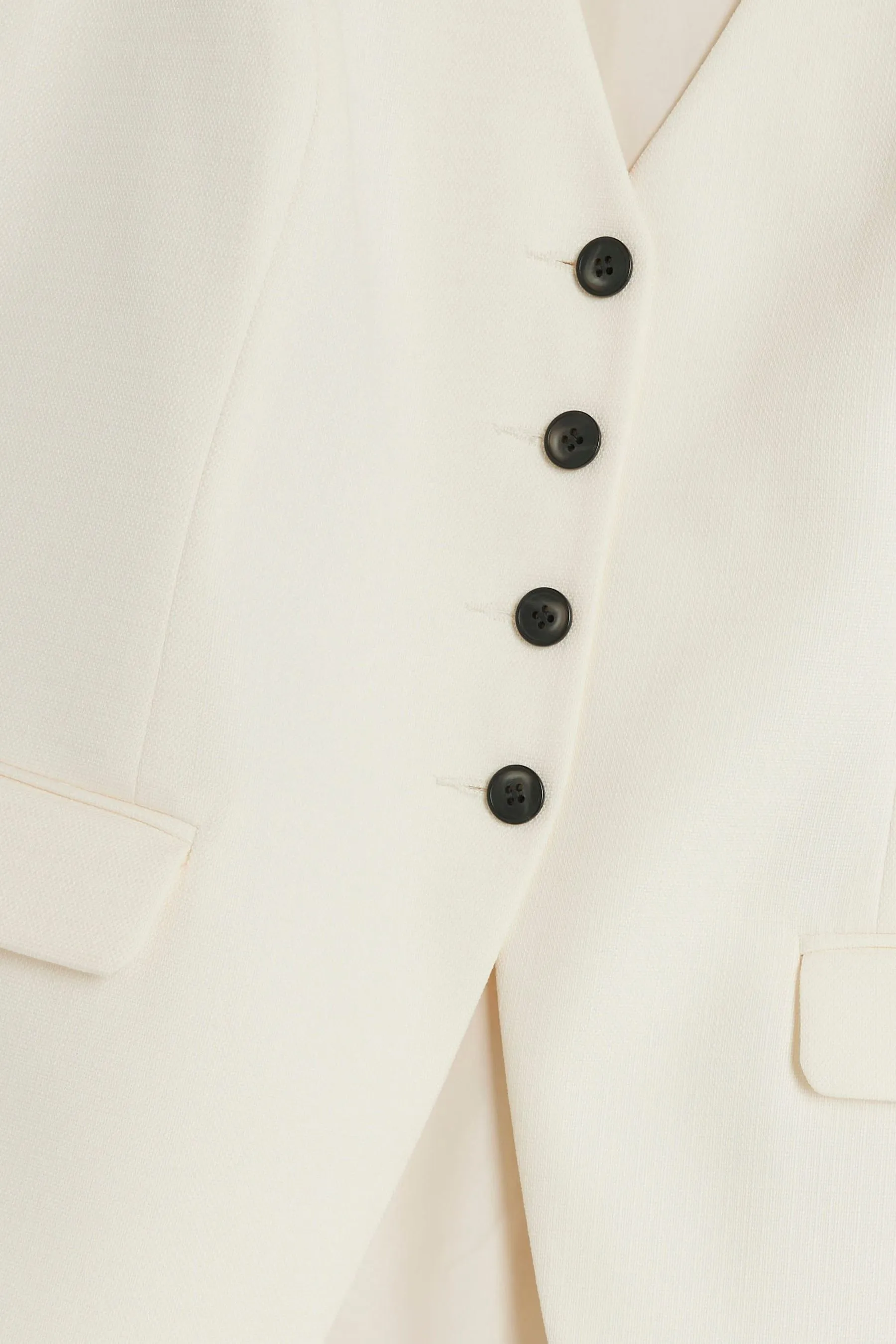 River Island - Gilet lungo aderente con bottoni sul davanti