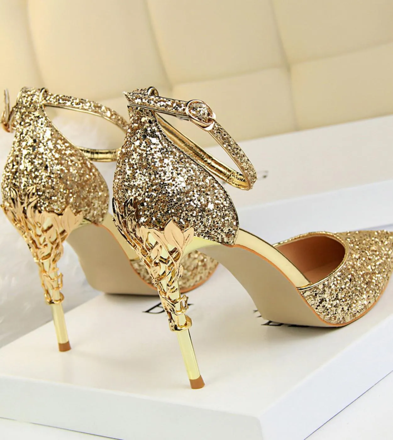 Sandali da donna con tacco basso, scarpe da sposa in oro, cinturino con tacco, scarpe da sposa da donna