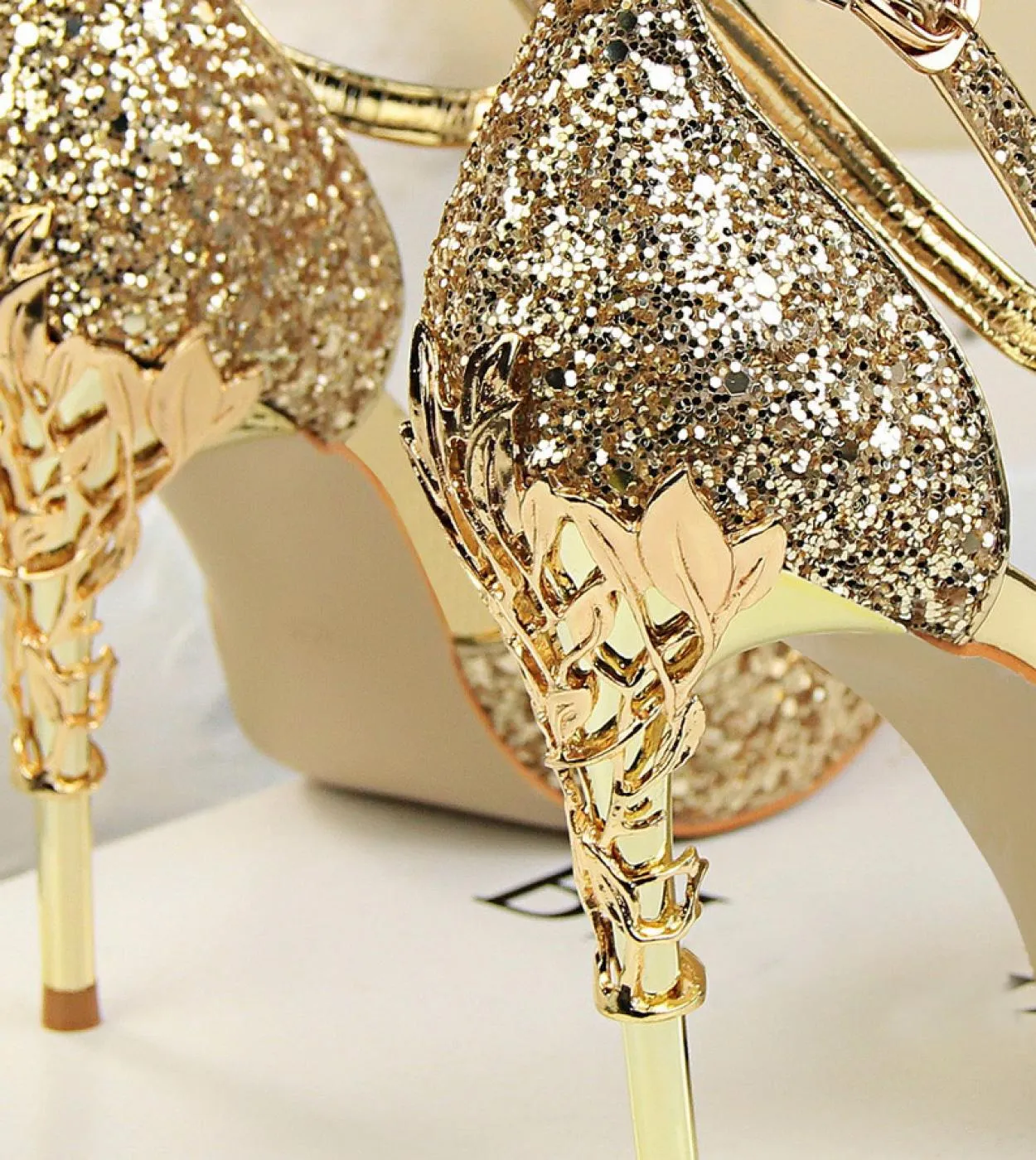 Sandali da donna con tacco basso, scarpe da sposa in oro, cinturino con tacco, scarpe da sposa da donna