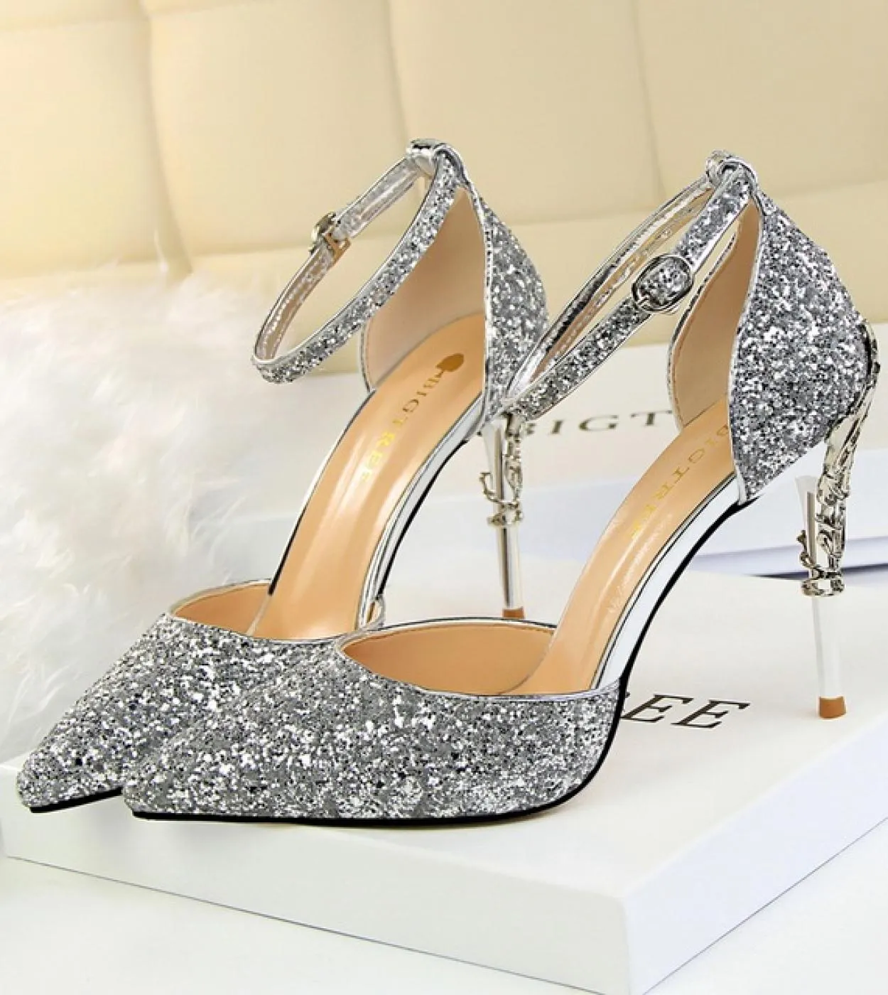 Sandali da donna con tacco basso, scarpe da sposa in oro, cinturino con tacco, scarpe da sposa da donna