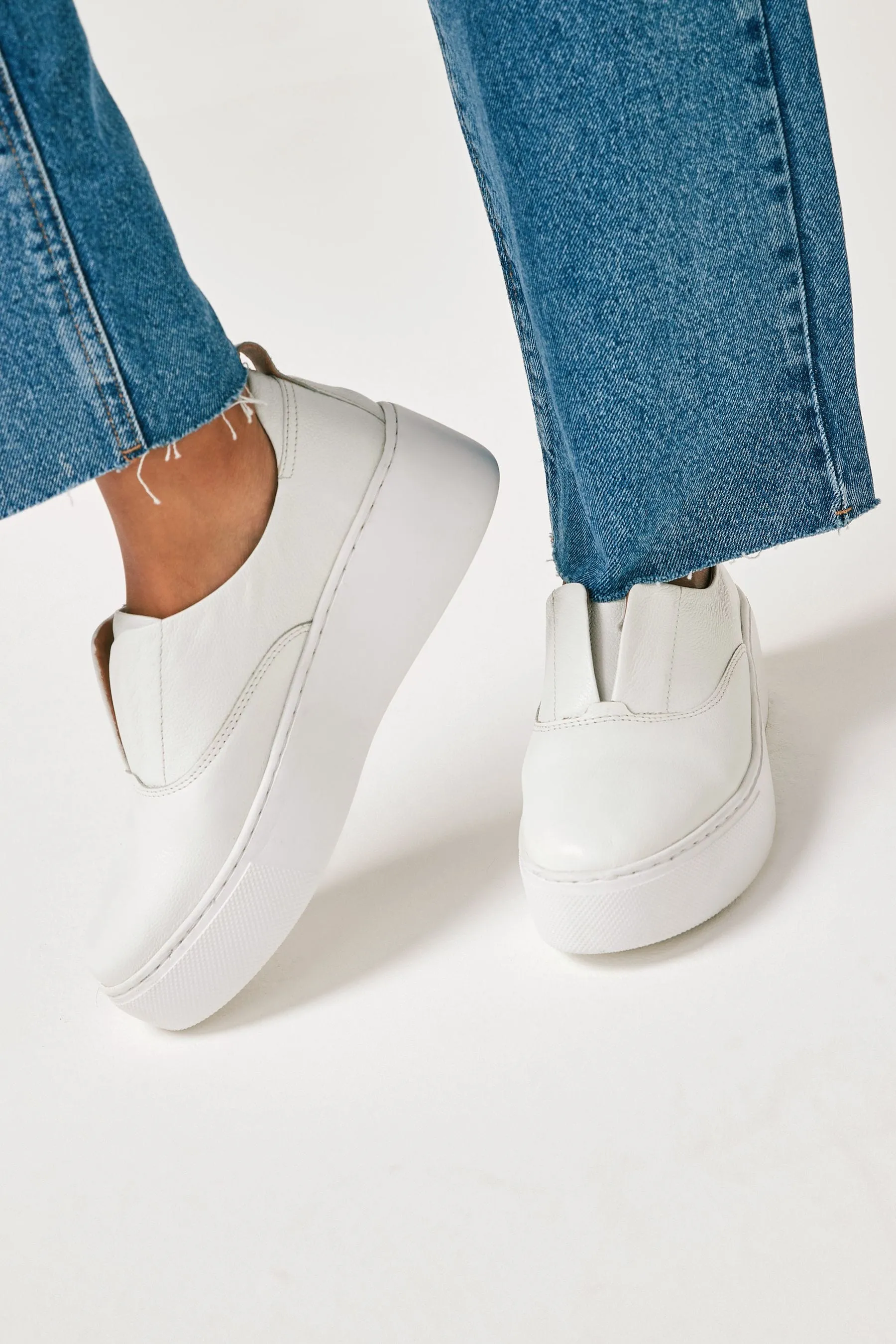 Signature - Forever Comfort® - Scarpe da ginnastica in pelle con zeppa spessa