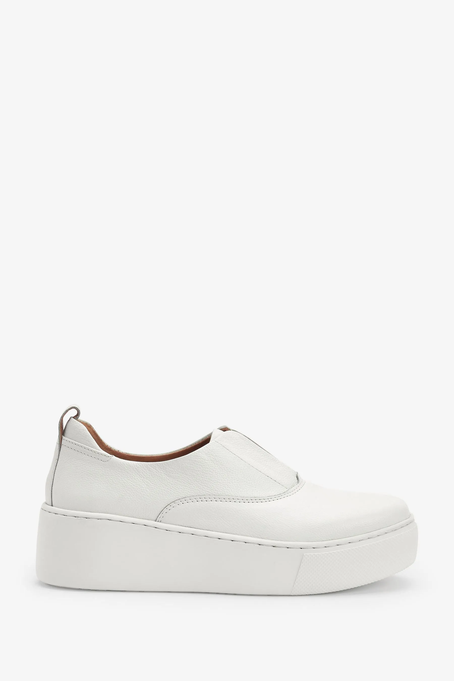 Signature - Forever Comfort® - Scarpe da ginnastica in pelle con zeppa spessa