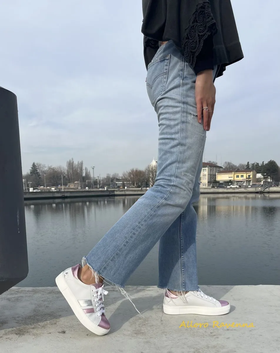 Sneakers bianche in vera pelle con inserti rosa e argento modello Gaucho