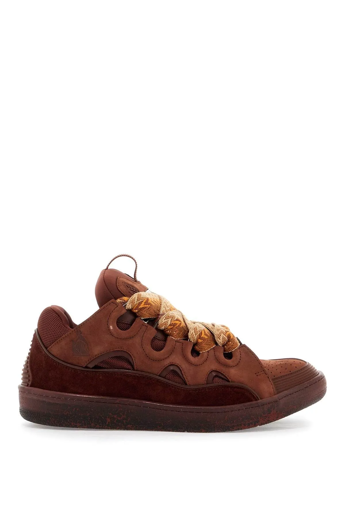 Sneakers Curb