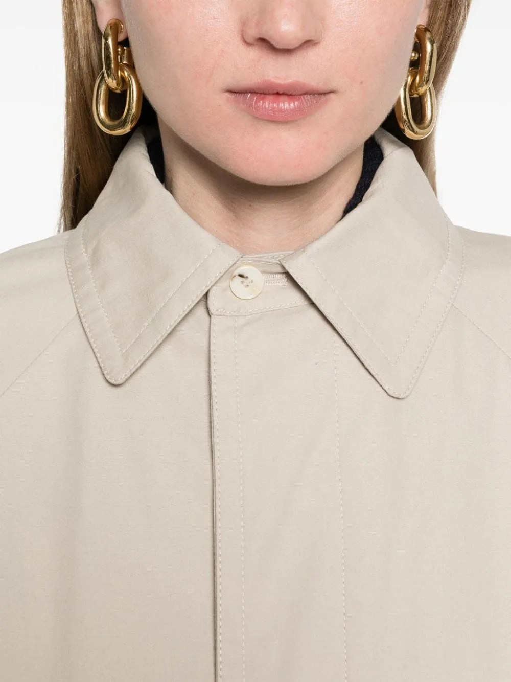Trench lungo in beige di A.P.C. - donna
